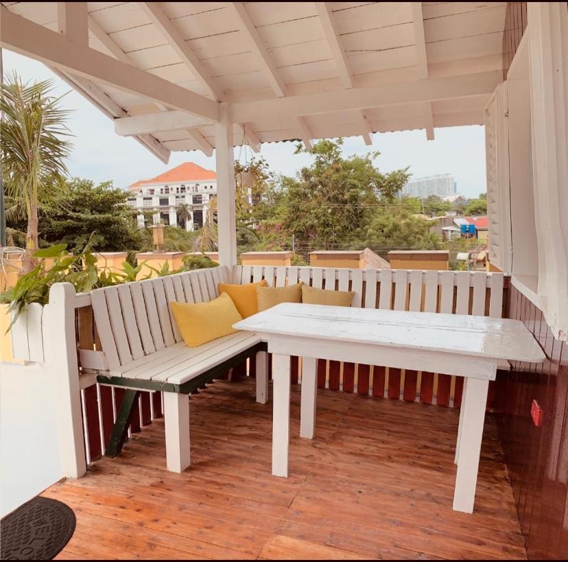 Abihon Hoferhaus Mactan Guesthouse Lapu-Lapu City Eksteriør bilde